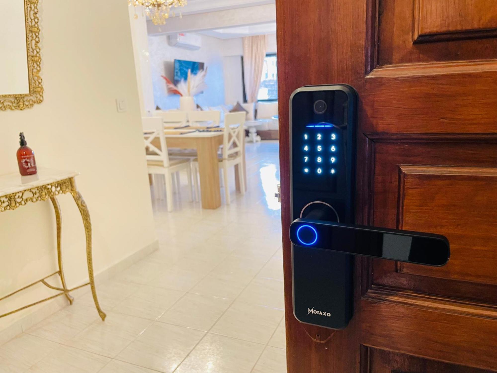 Au Coeur De Avec Vue Sur La Mer, Cosy Balcon, 2 Salles De Bain, Wifi, Ac, Iptv Appartement