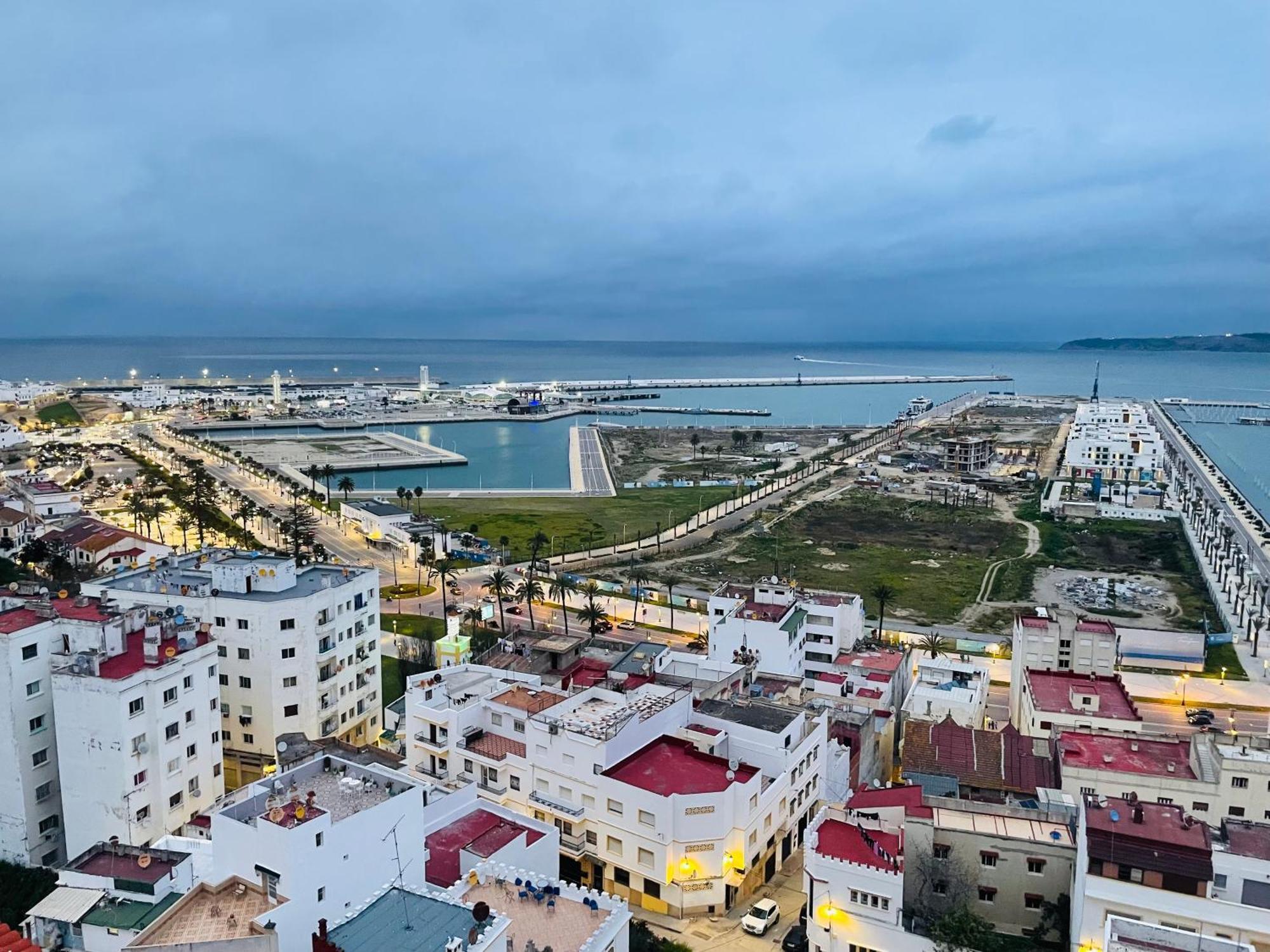 Au Coeur De Avec Vue Sur La Mer, Cosy Balcon, 2 Salles De Bain, Wifi, Ac, Iptv Tanger
