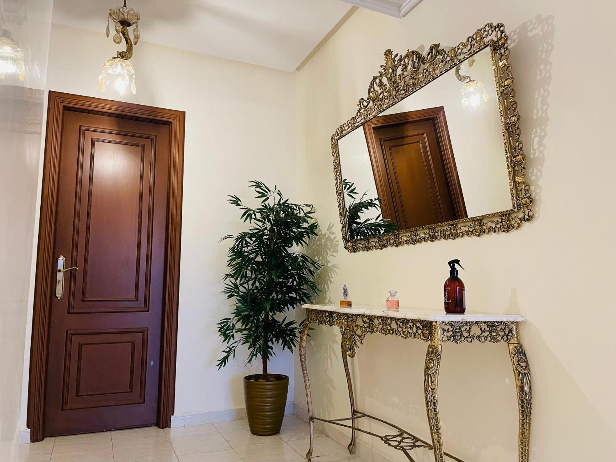 Au Coeur De Avec Vue Sur La Mer, Cosy Balcon, 2 Salles De Bain, Wifi, Ac, Iptv Appartement Tanger